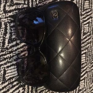 Chanel **authentic** sunglasses with case